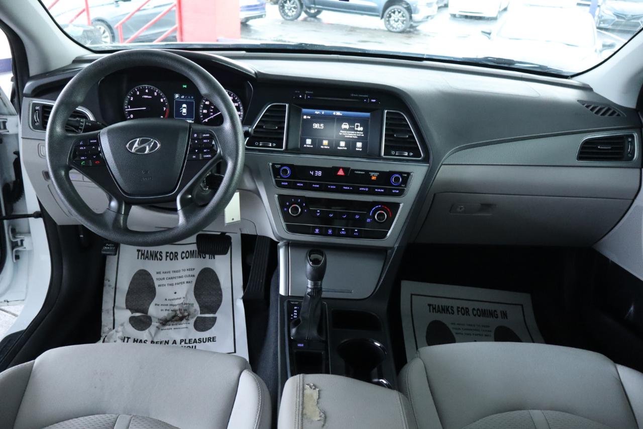 Hyundai Sonata 4dr Sdn 2.4L SE 2016