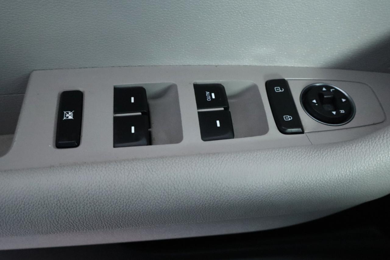 Hyundai Sonata 4dr Sdn 2.4L SE 2016