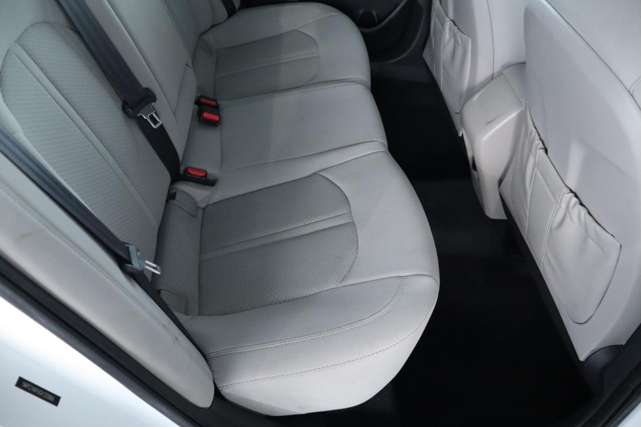 Hyundai Sonata 4dr Sdn 2.4L SE 2016