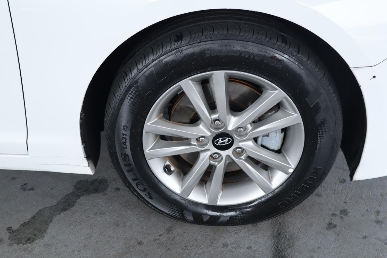 Hyundai Sonata 4dr Sdn 2.4L SE 2016