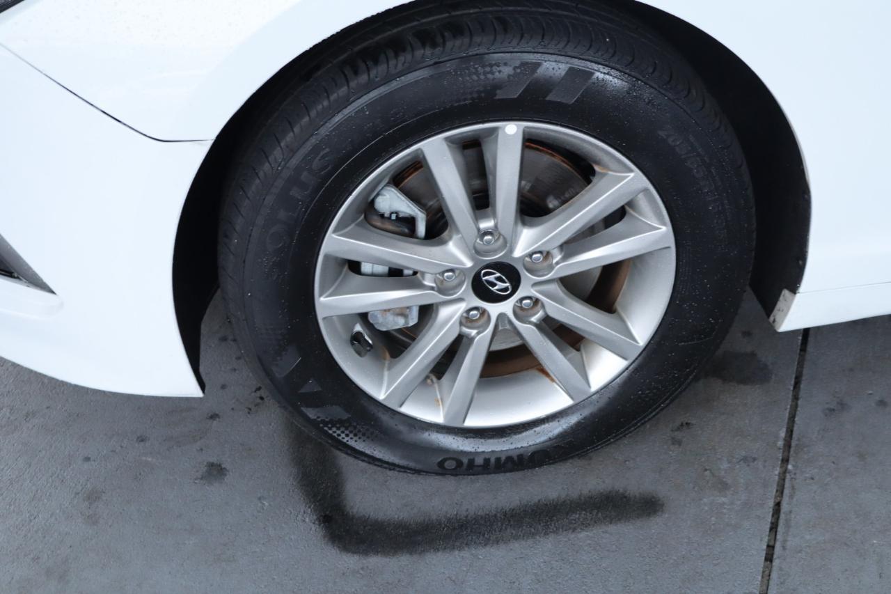 Hyundai Sonata 4dr Sdn 2.4L SE 2016