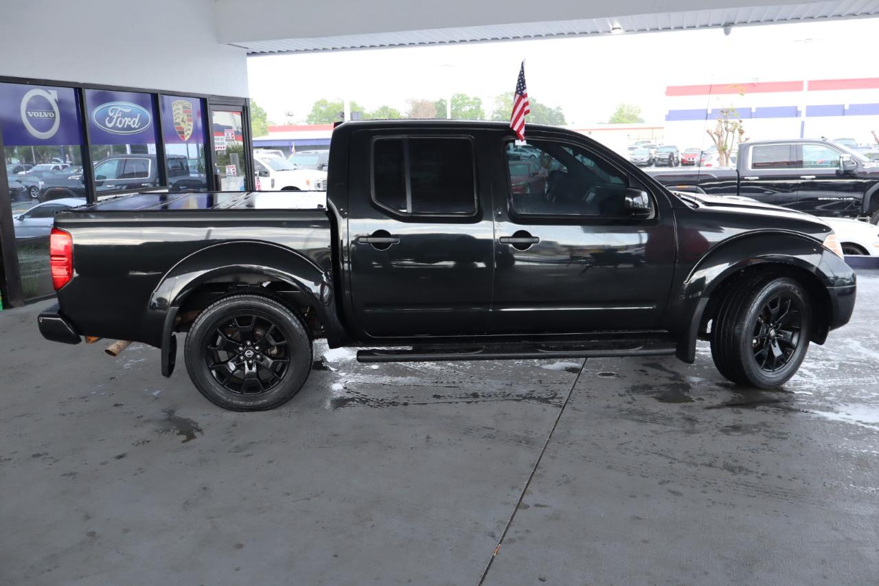 Nissan Frontier Crew Cab 4x2 SV Auto 2020