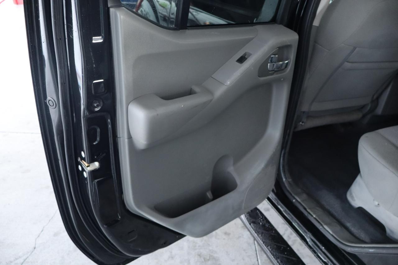 Nissan Frontier Crew Cab 4x2 SV Auto 2020