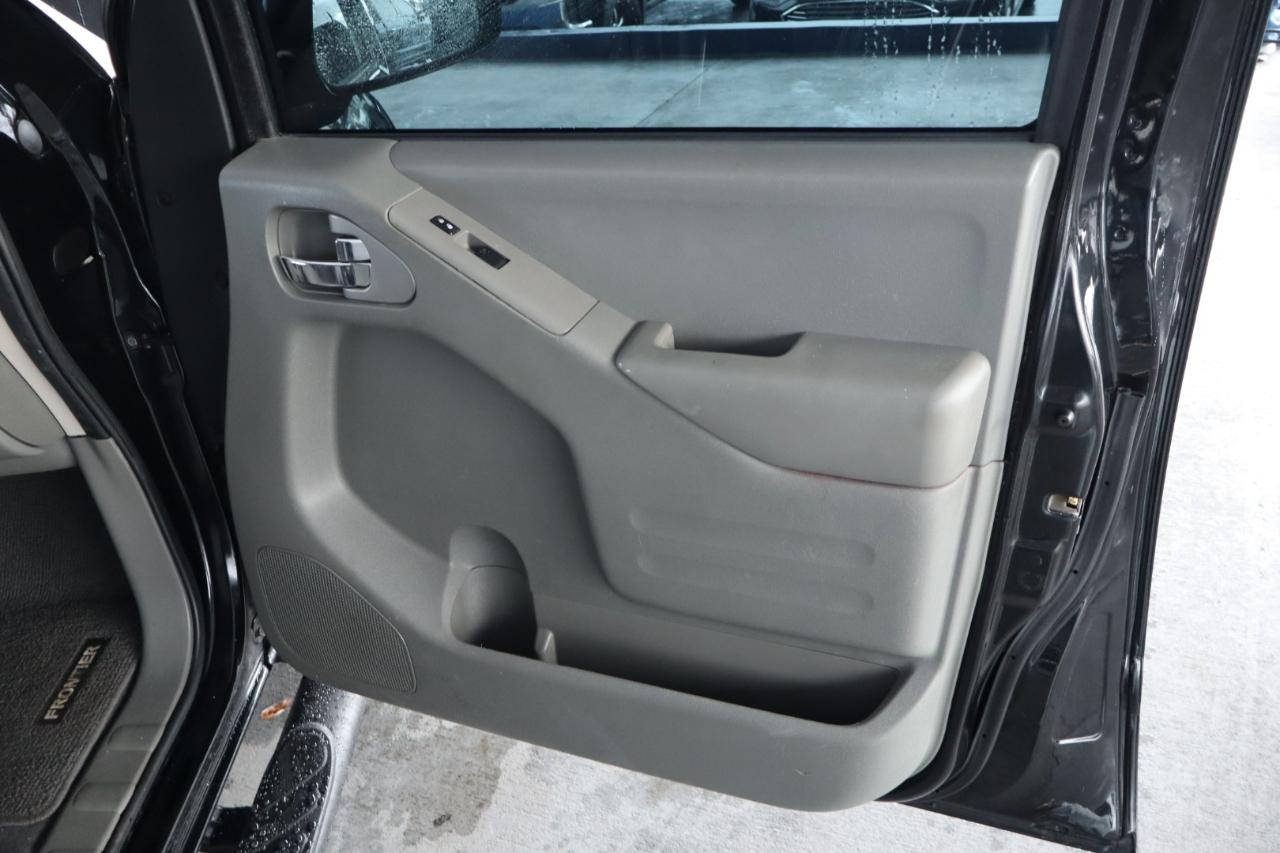 Nissan Frontier Crew Cab 4x2 SV Auto 2020