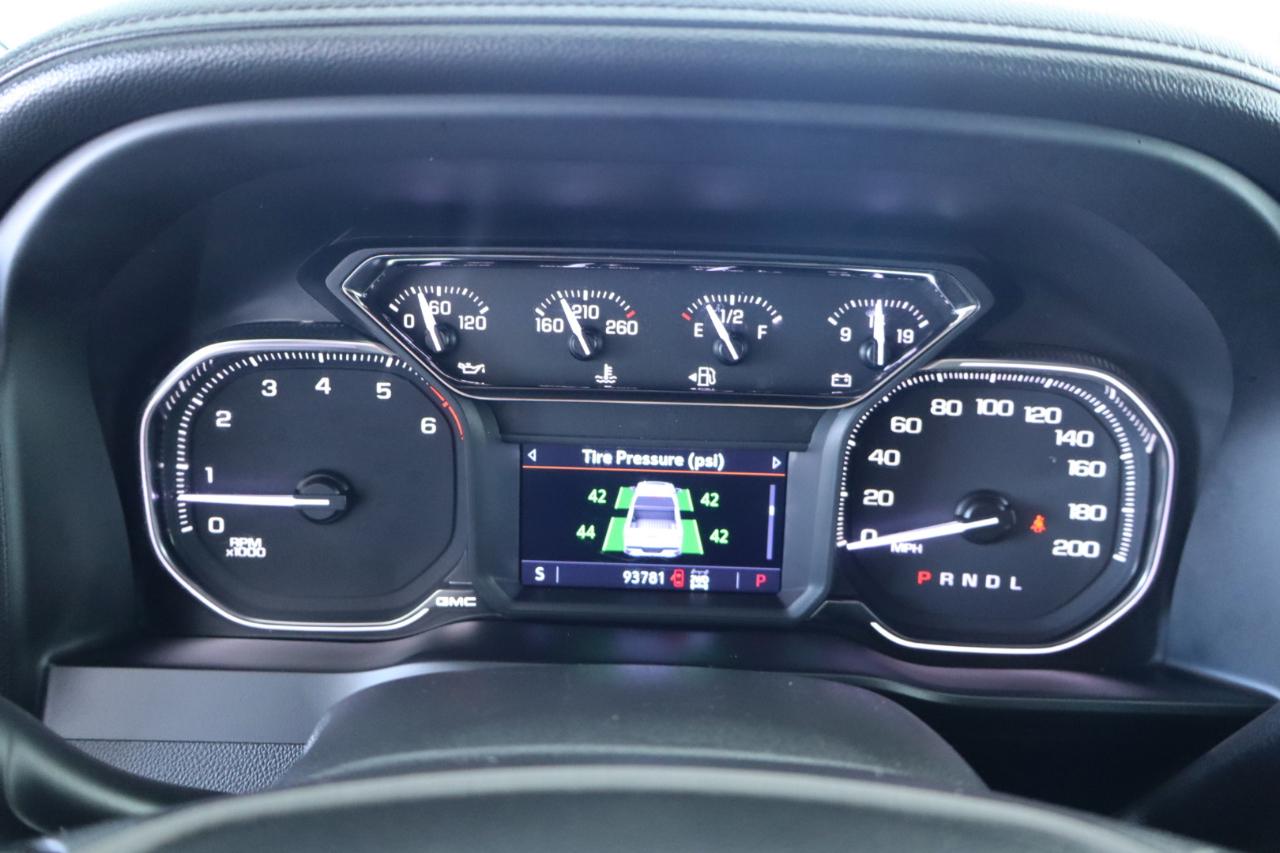 GMC Sierra 1500 Limited 4WD Crew Cab 147" AT4 2022