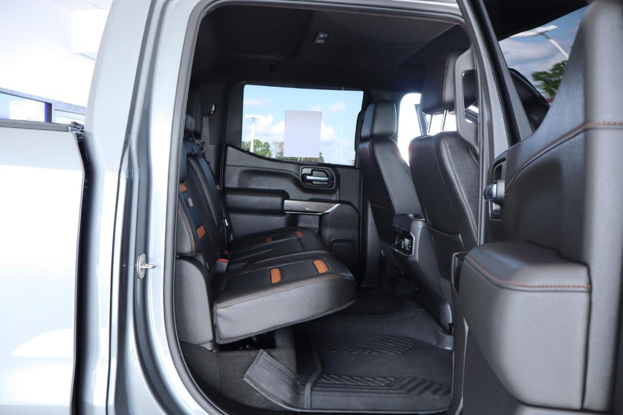 GMC Sierra 1500 Limited 4WD Crew Cab 147" AT4 2022