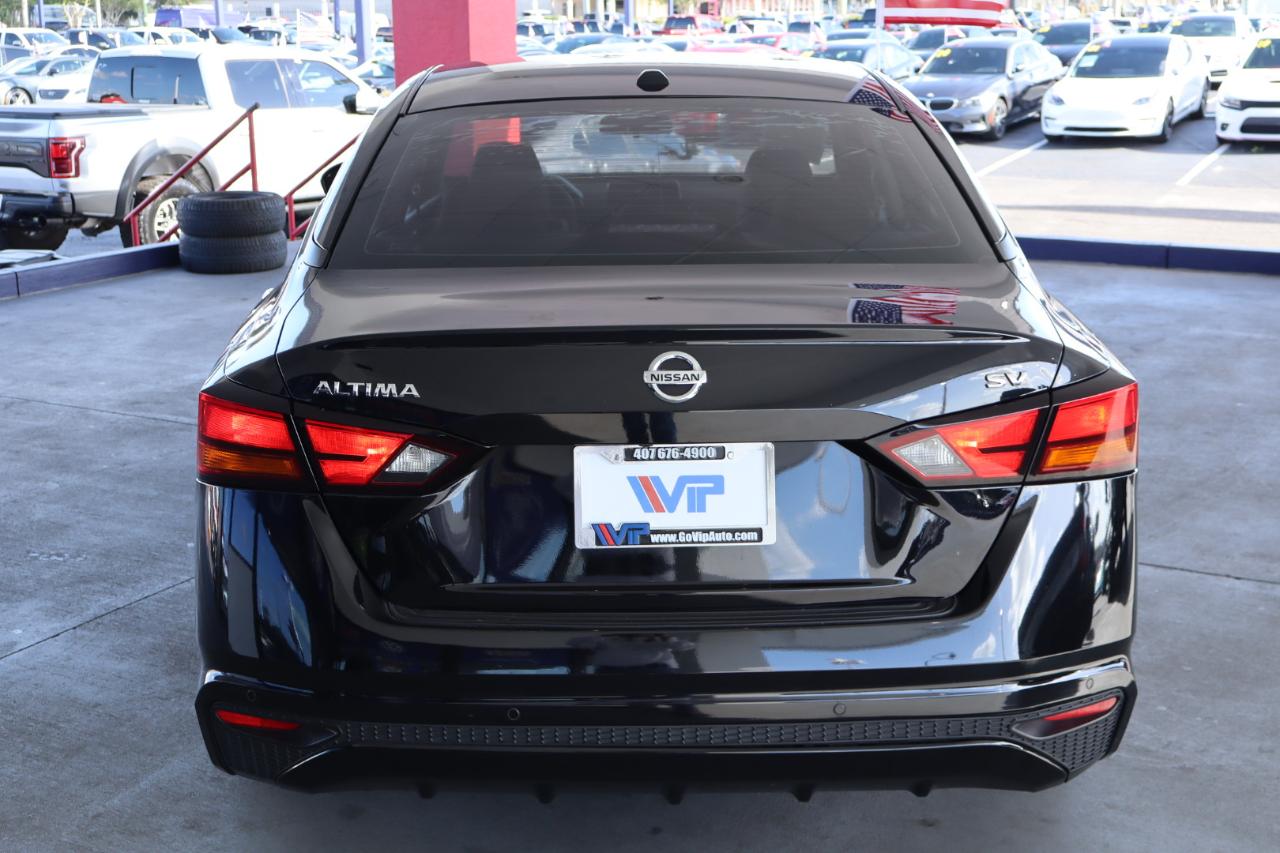 Nissan Altima 2.5 SV Sedan 2021