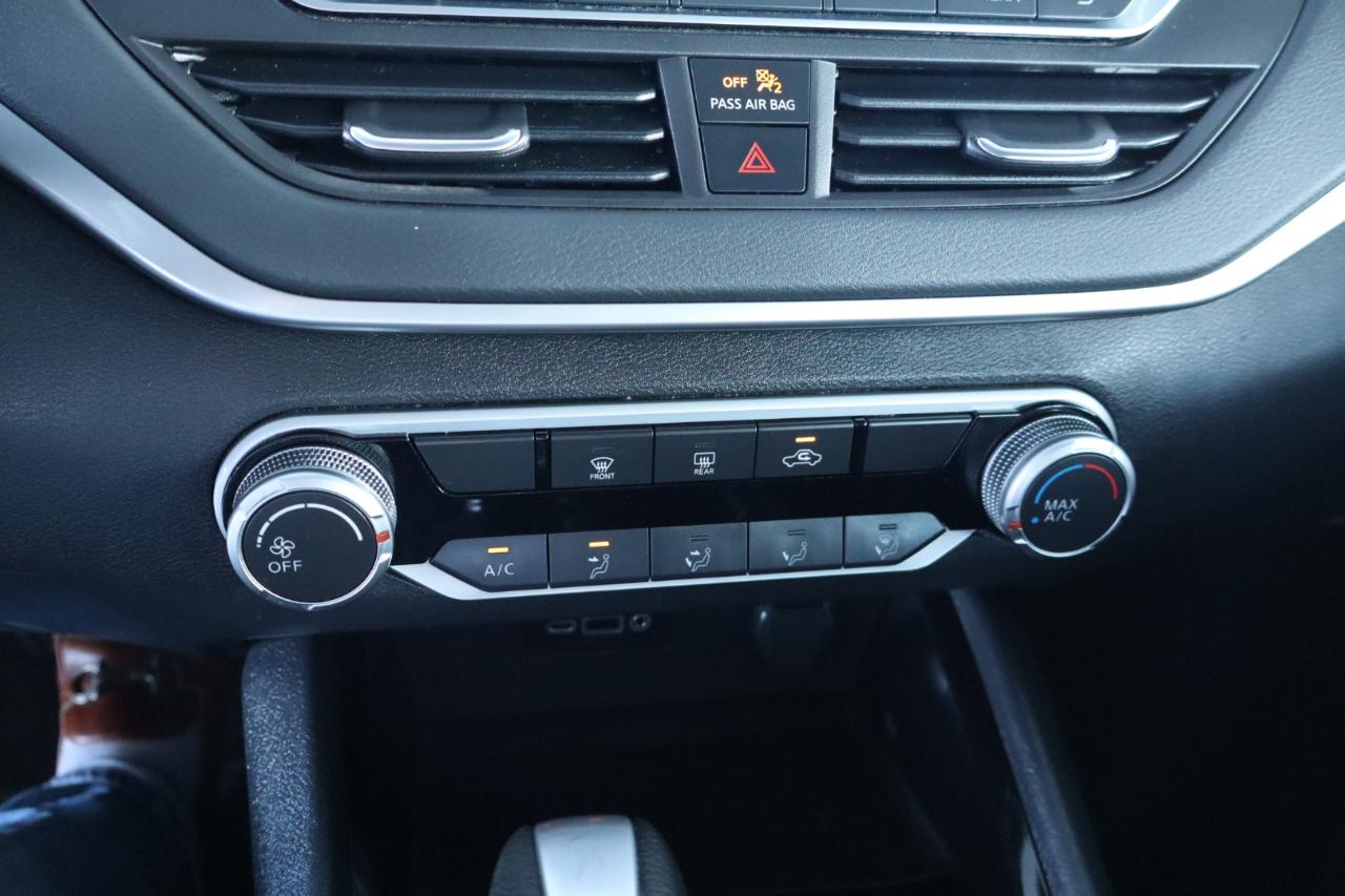 Nissan Altima 2.5 SV Sedan 2021