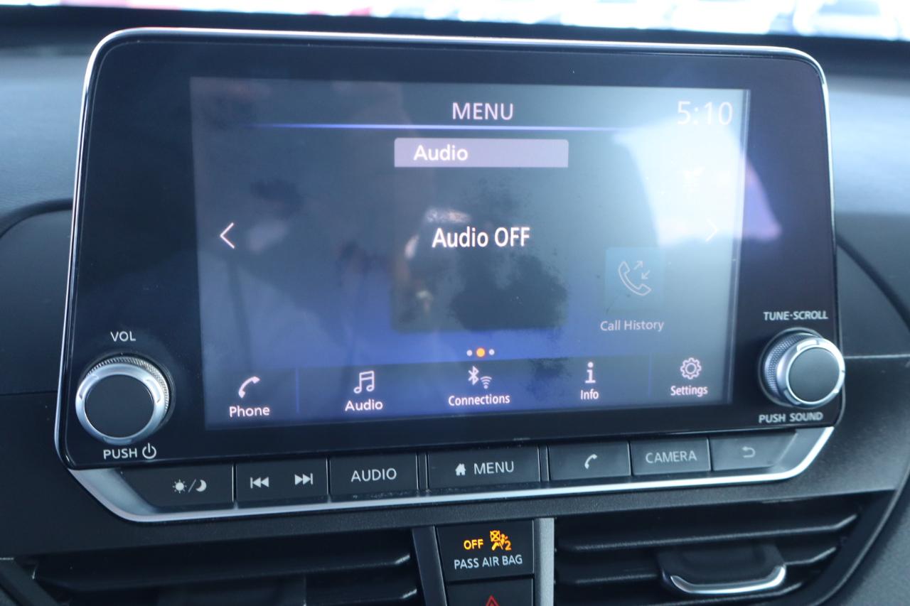 Nissan Altima 2.5 SV Sedan 2021