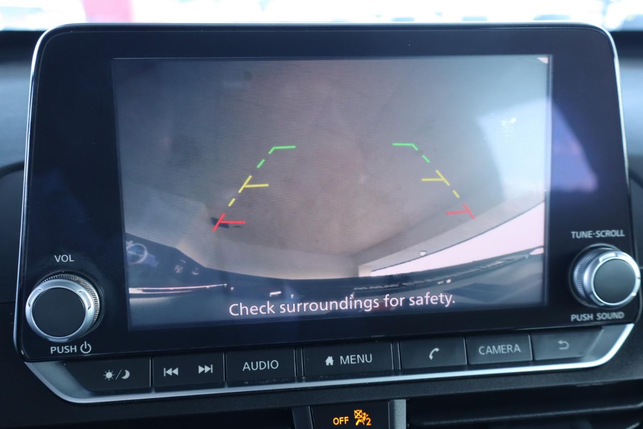 Nissan Altima 2.5 SV Sedan 2021