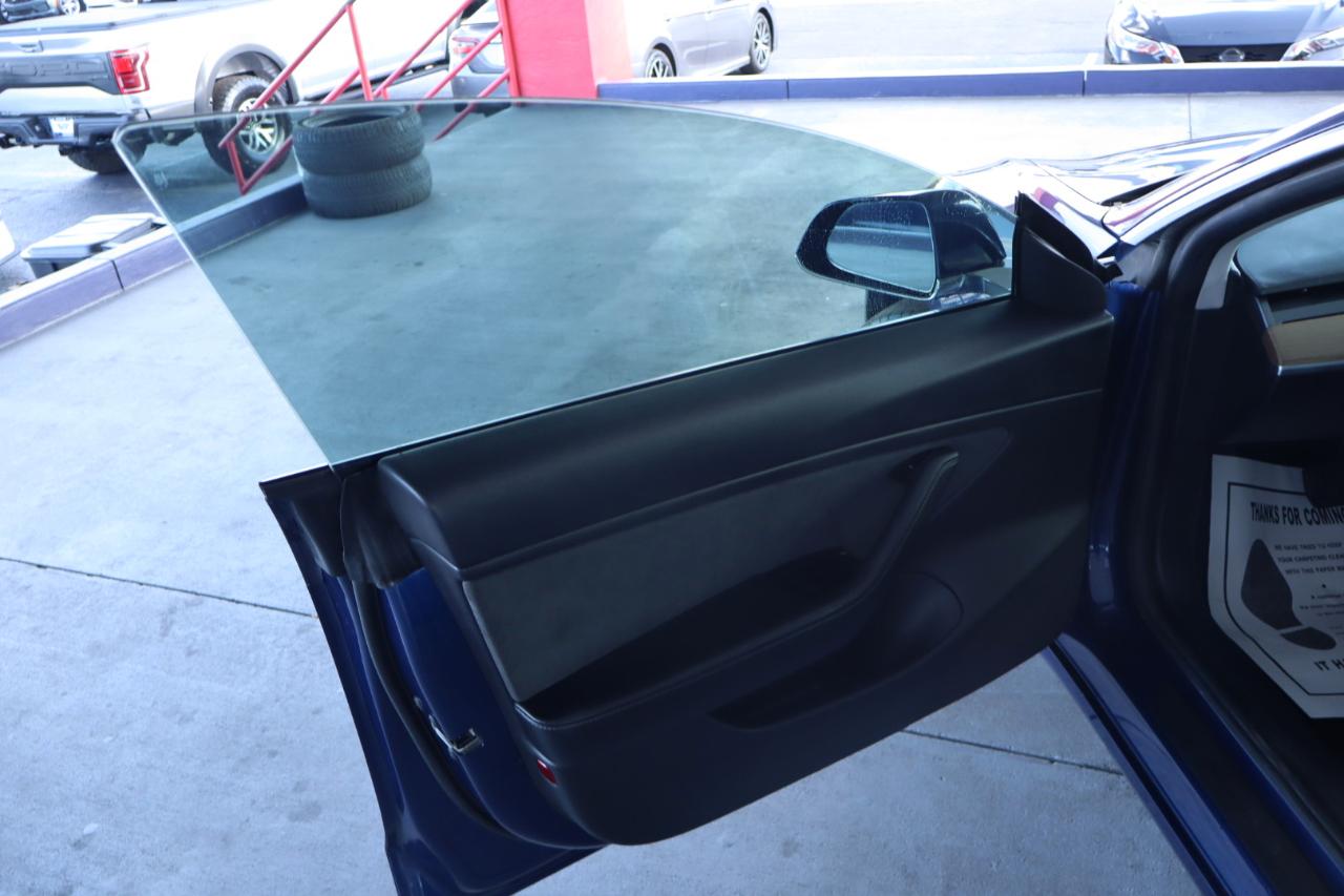 Tesla Model 3 Mid Range RWD *Ltd Avail* 2019