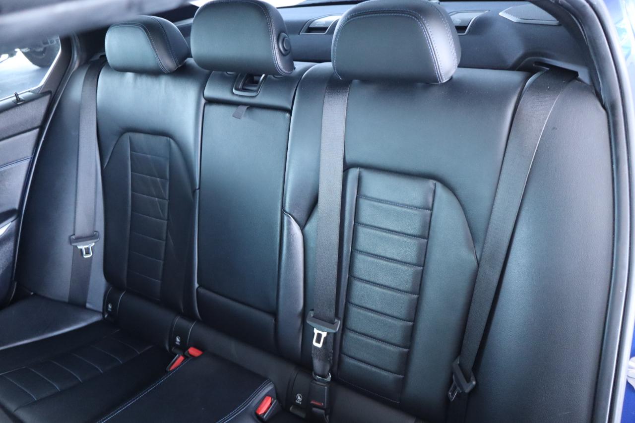 BMW 3 Series 330i Sedan 2019