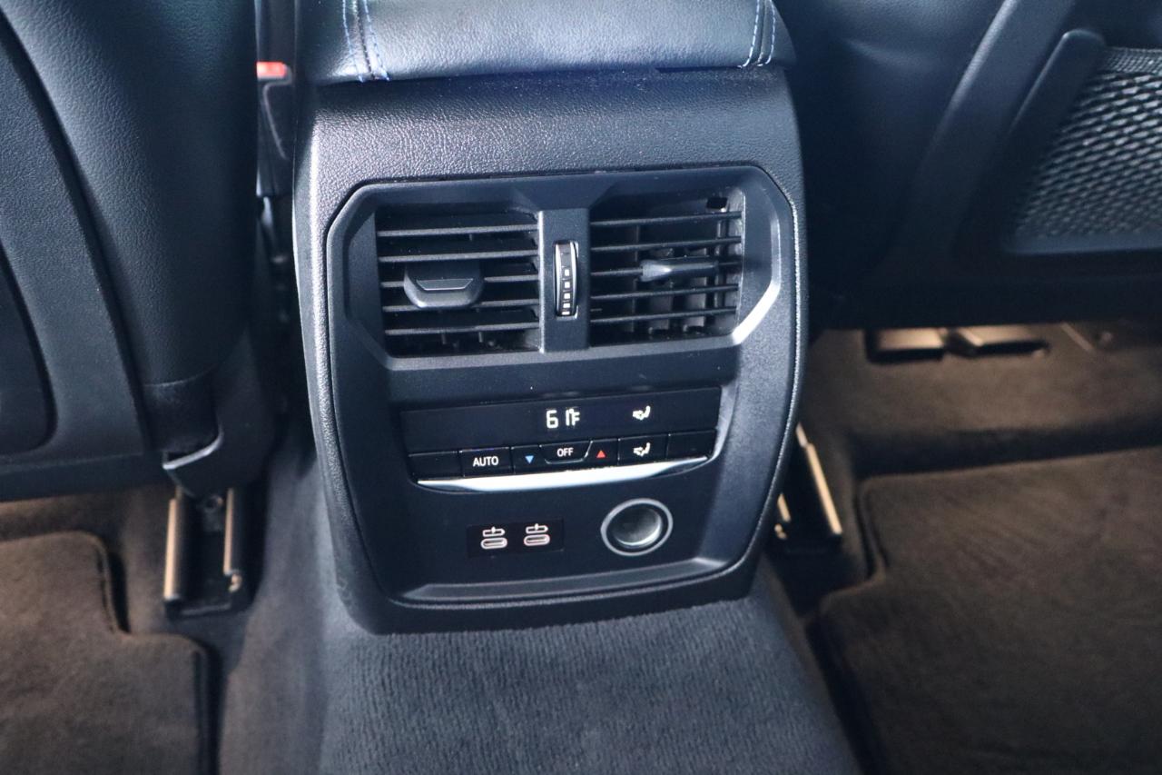 BMW 3 Series 330i Sedan 2019