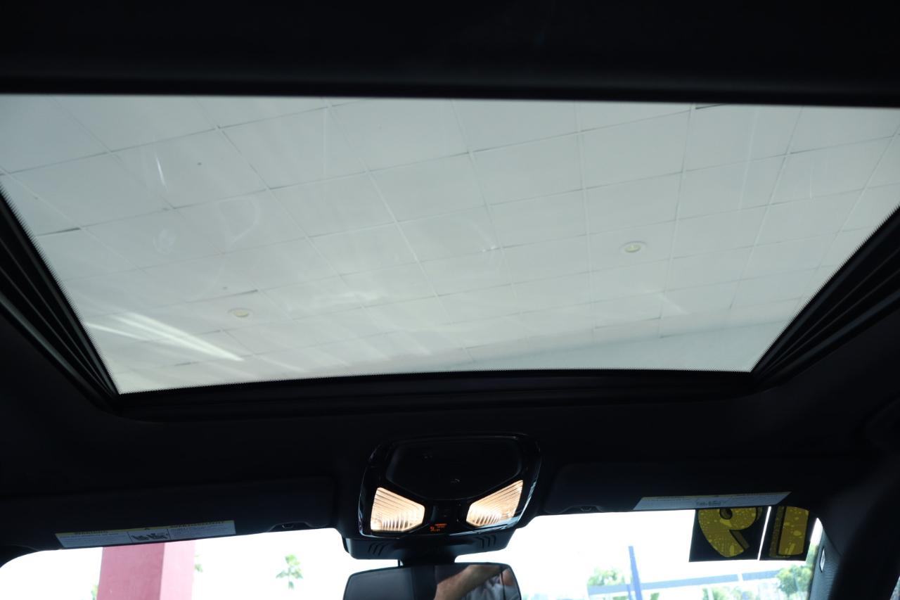 BMW 3 Series 330i Sedan 2019