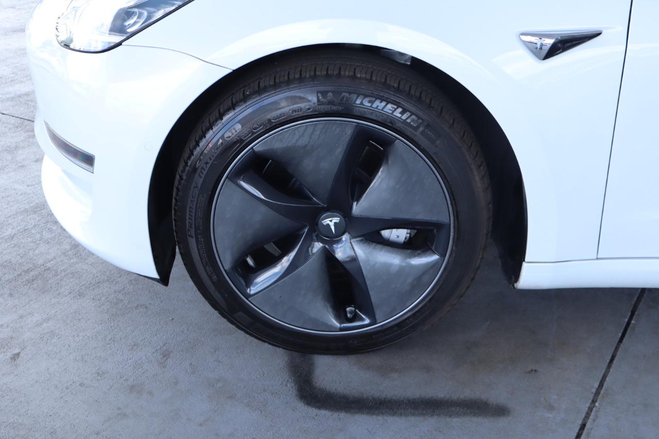 Tesla Model 3 Mid Range Battery RWD 2018