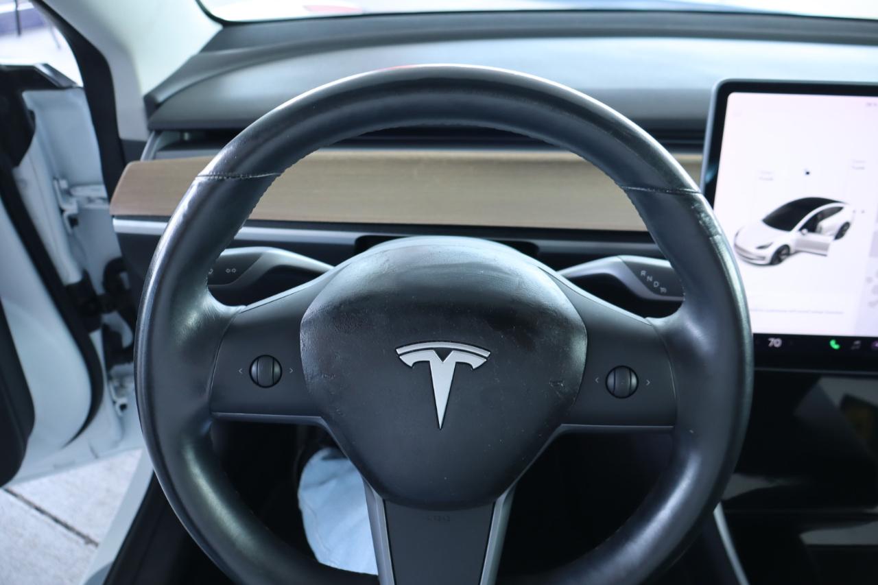 Tesla Model 3 Mid Range Battery RWD 2018