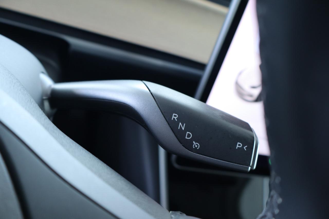 Tesla Model 3 Mid Range Battery RWD 2018