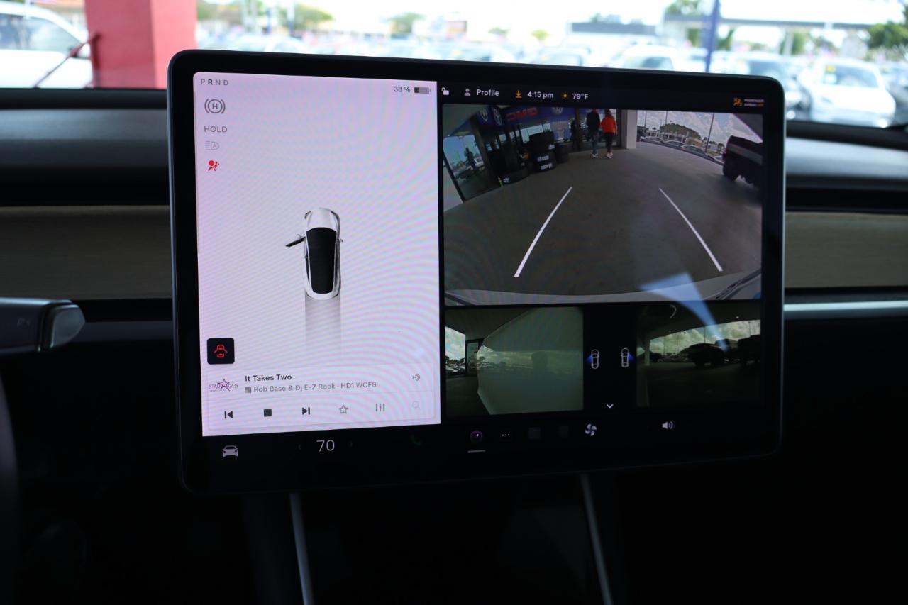 Tesla Model 3 Mid Range Battery RWD 2018