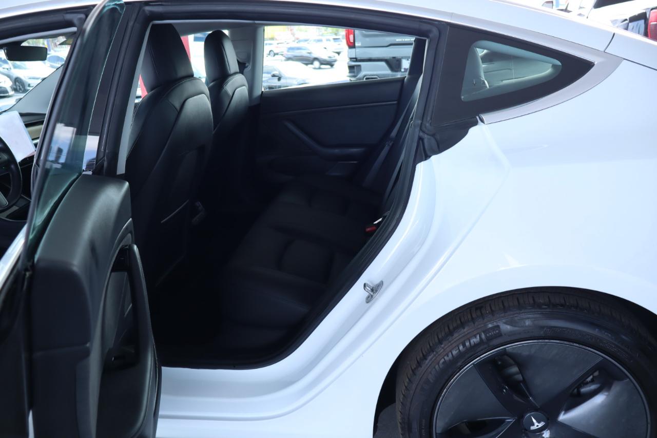 Tesla Model 3 Mid Range Battery RWD 2018