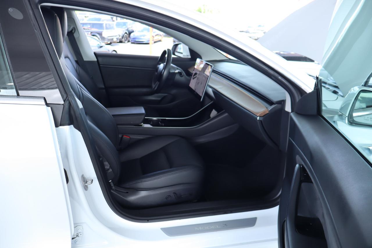 Tesla Model 3 Mid Range Battery RWD 2018