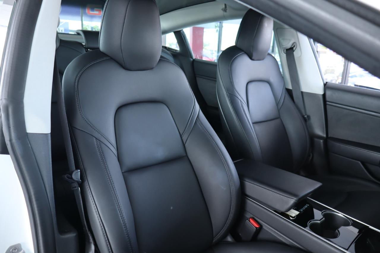 Tesla Model 3 Mid Range Battery RWD 2018