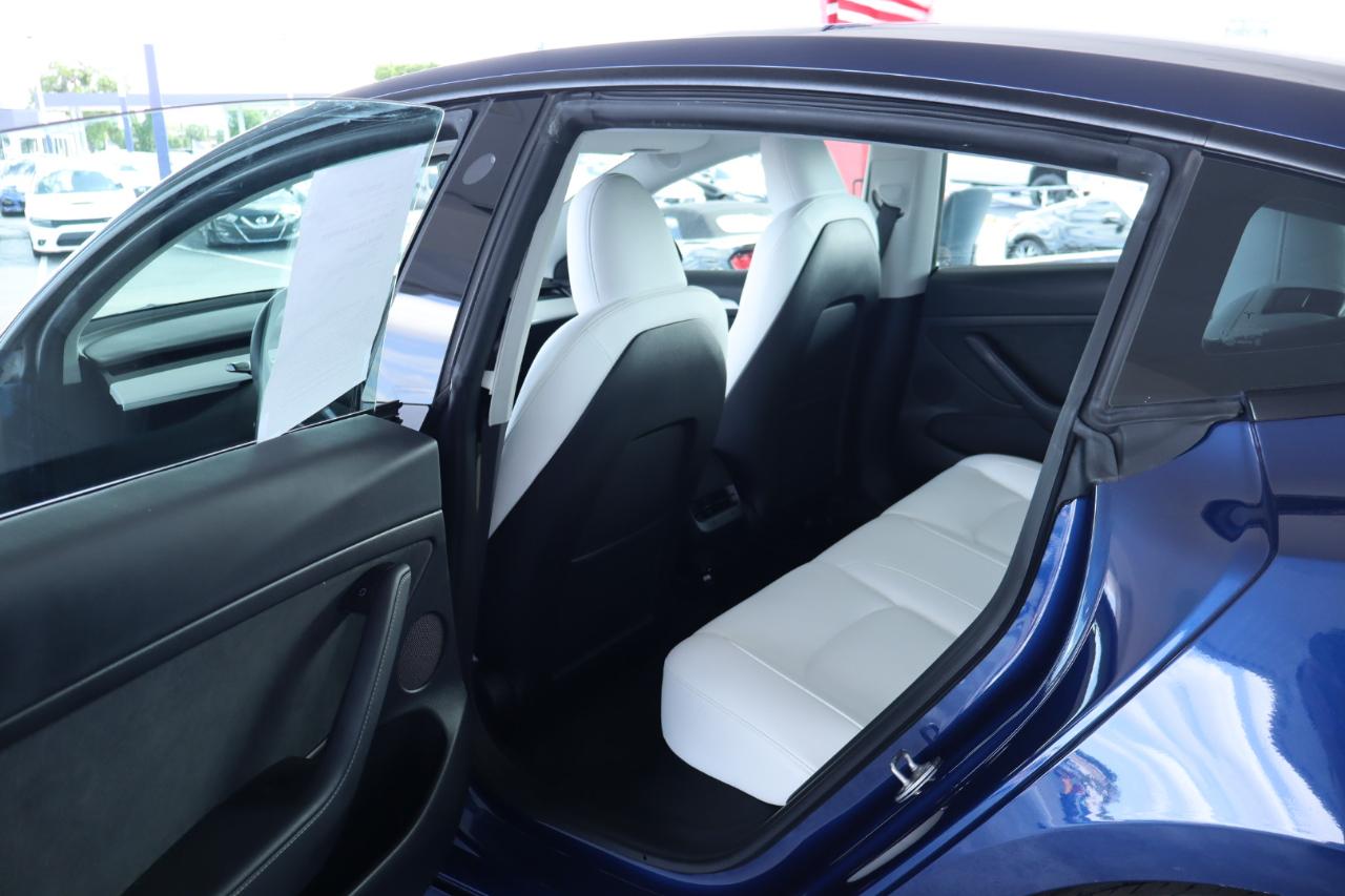 Tesla Model 3 RWD 2023