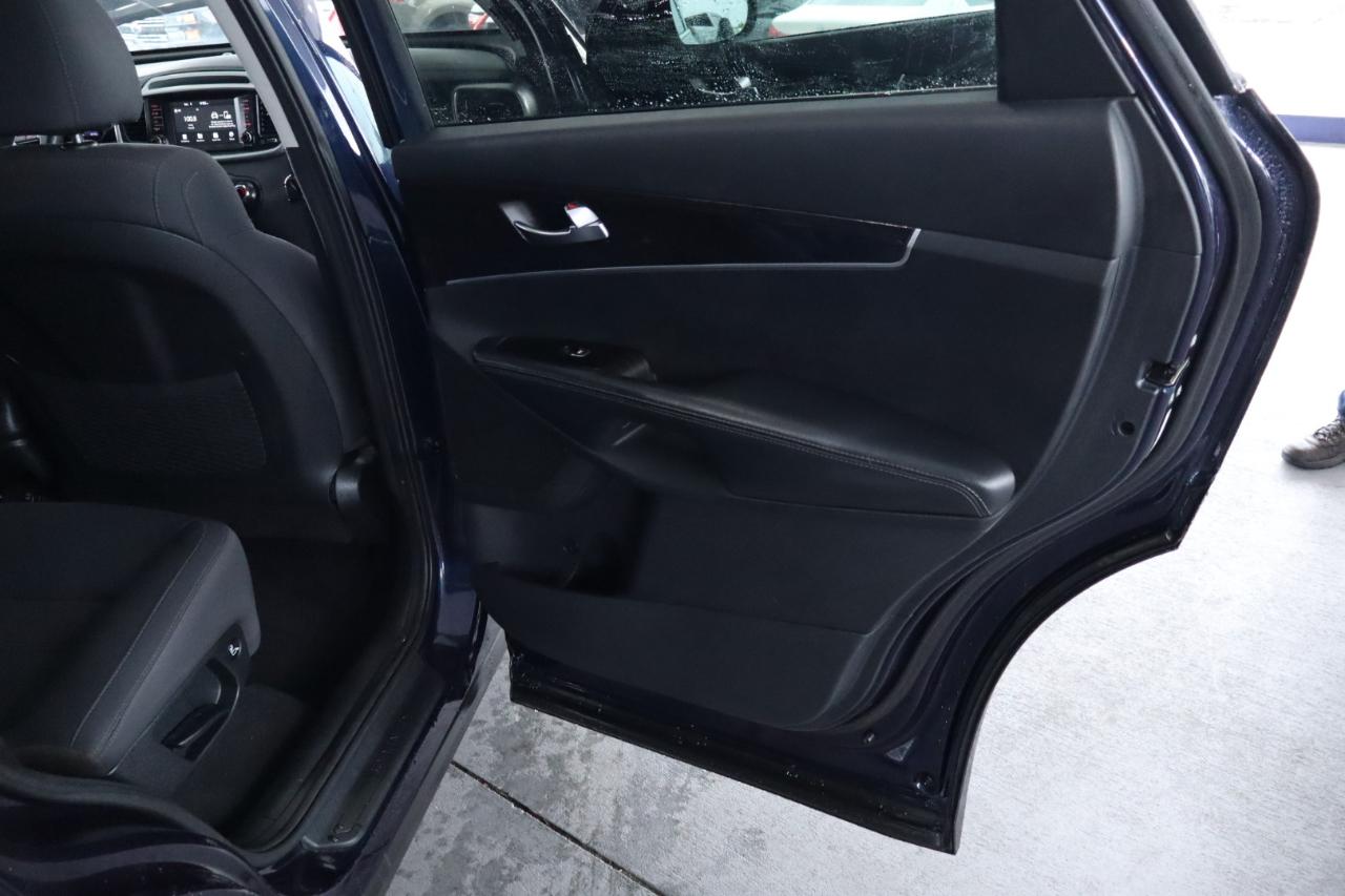 Kia Sorento LX FWD 2020