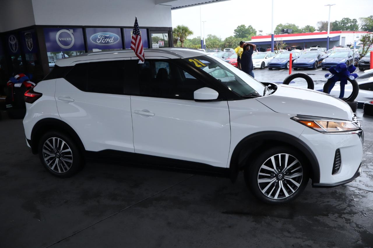 Nissan Kicks SV FWD 2021