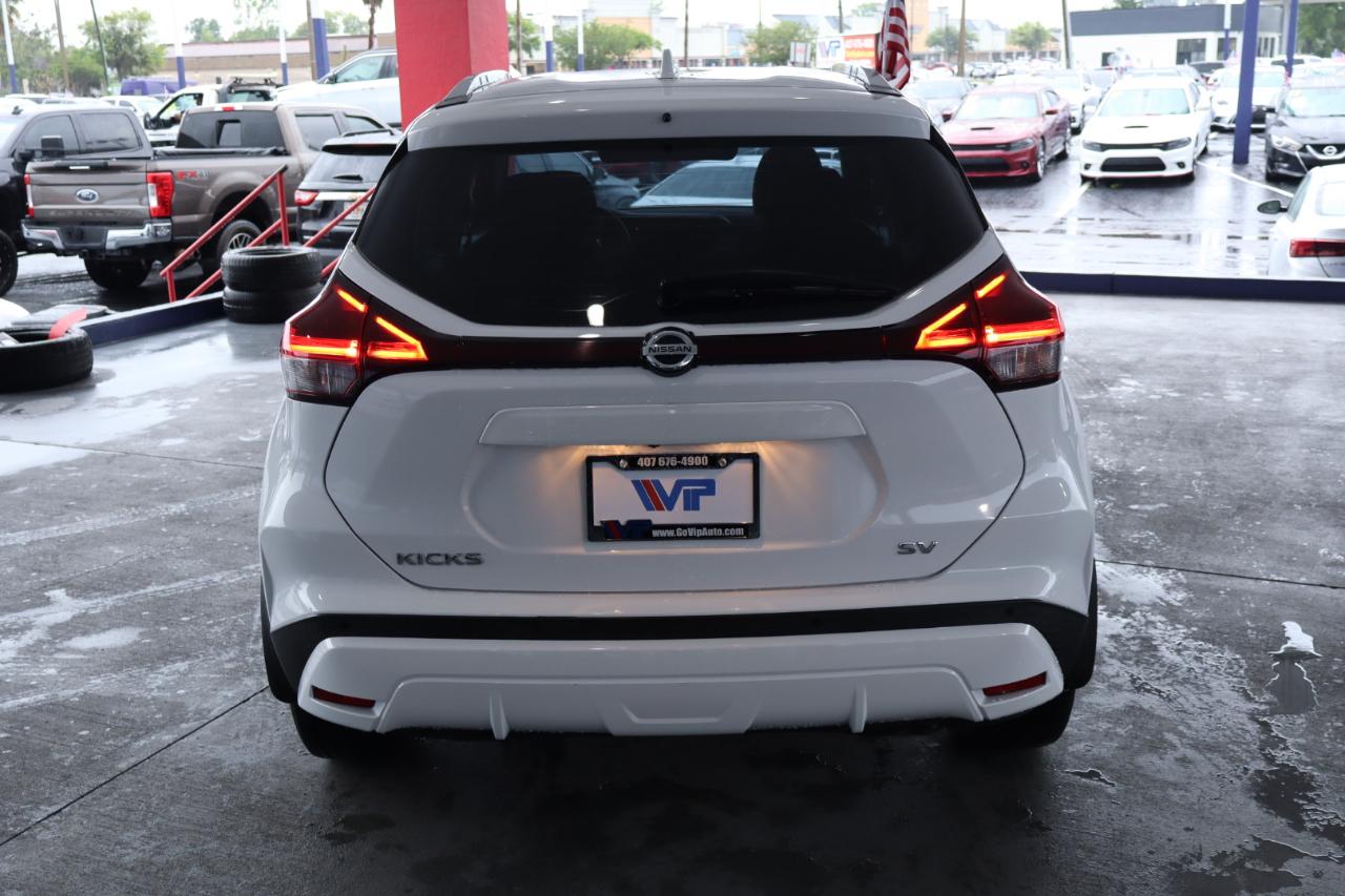 Nissan Kicks SV FWD 2021