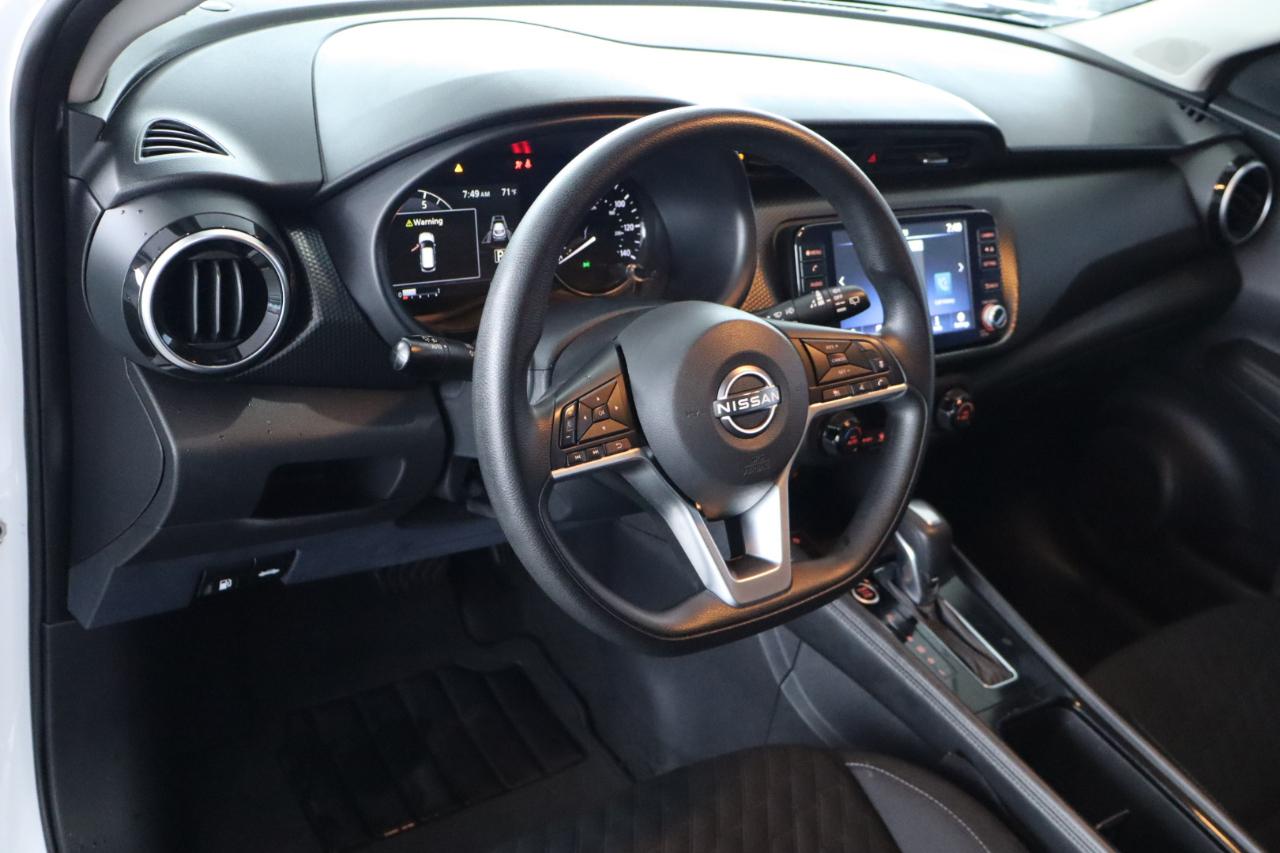 Nissan Kicks SV FWD 2021