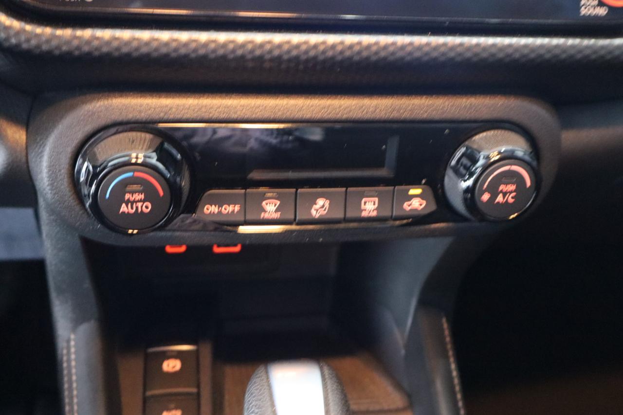 Nissan Kicks SV FWD 2021