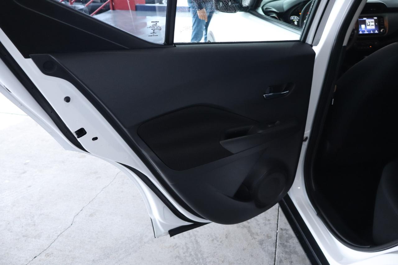 Nissan Kicks SV FWD 2021