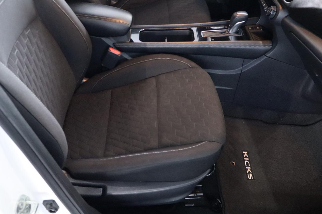 Nissan Kicks SV FWD 2021