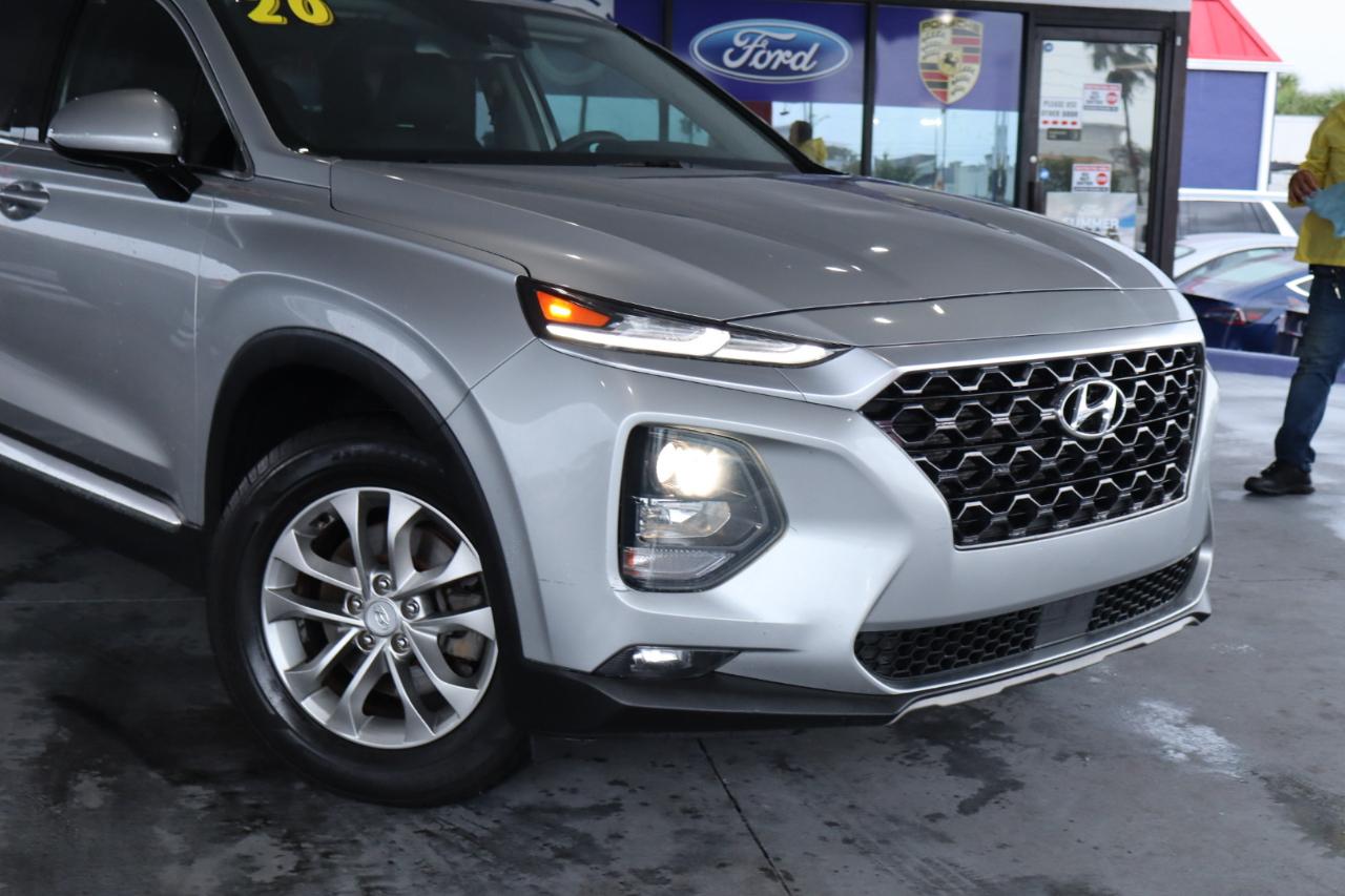Hyundai Santa Fe SEL 2.4L Auto FWD 2020