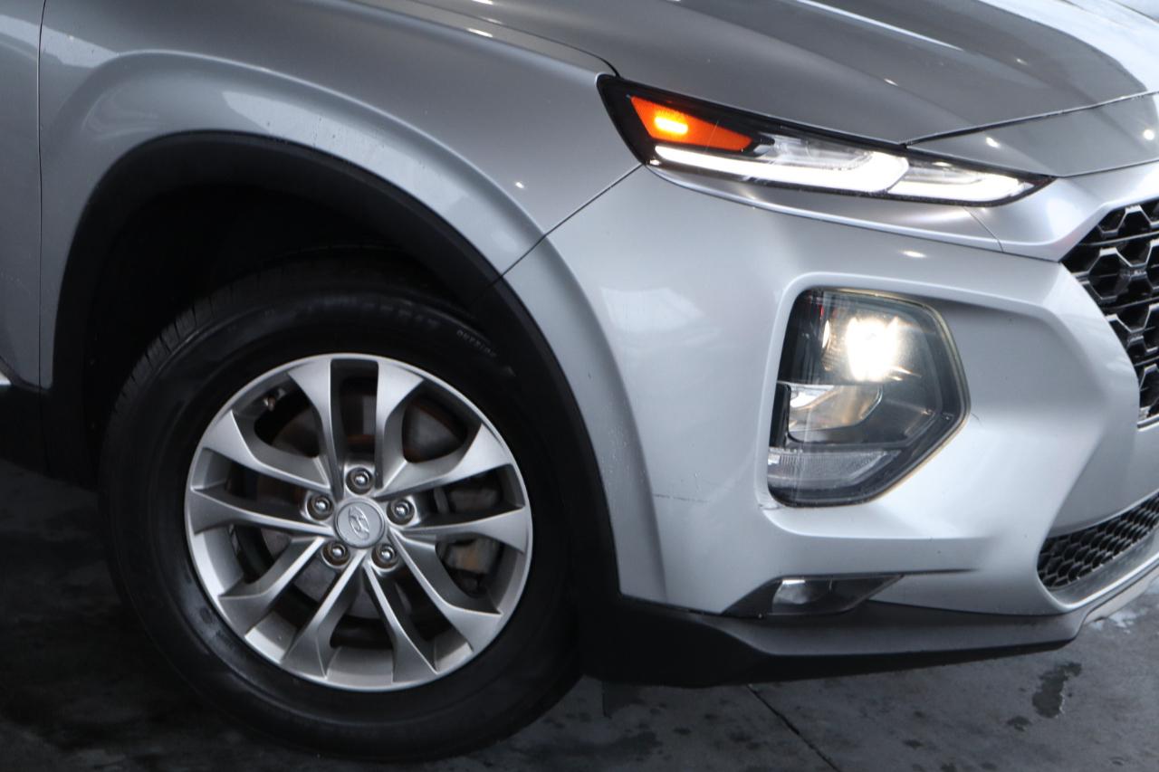 Hyundai Santa Fe SEL 2.4L Auto FWD 2020