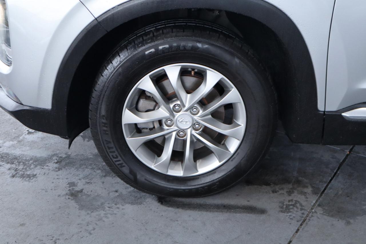 Hyundai Santa Fe SEL 2.4L Auto FWD 2020