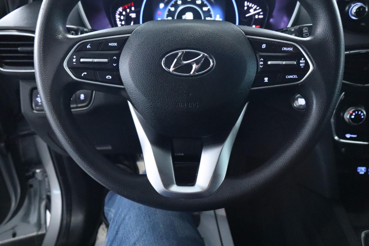 Hyundai Santa Fe SEL 2.4L Auto FWD 2020