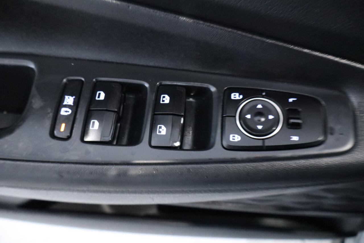 Hyundai Santa Fe SEL 2.4L Auto FWD 2020