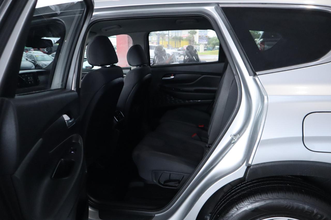 Hyundai Santa Fe SEL 2.4L Auto FWD 2020