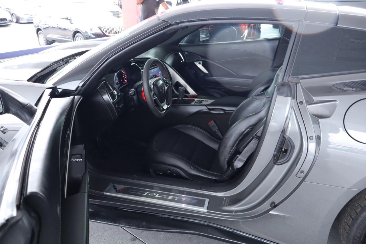 Chevrolet Corvette 2dr Stingray Z51 Cpe w/2LT 2015