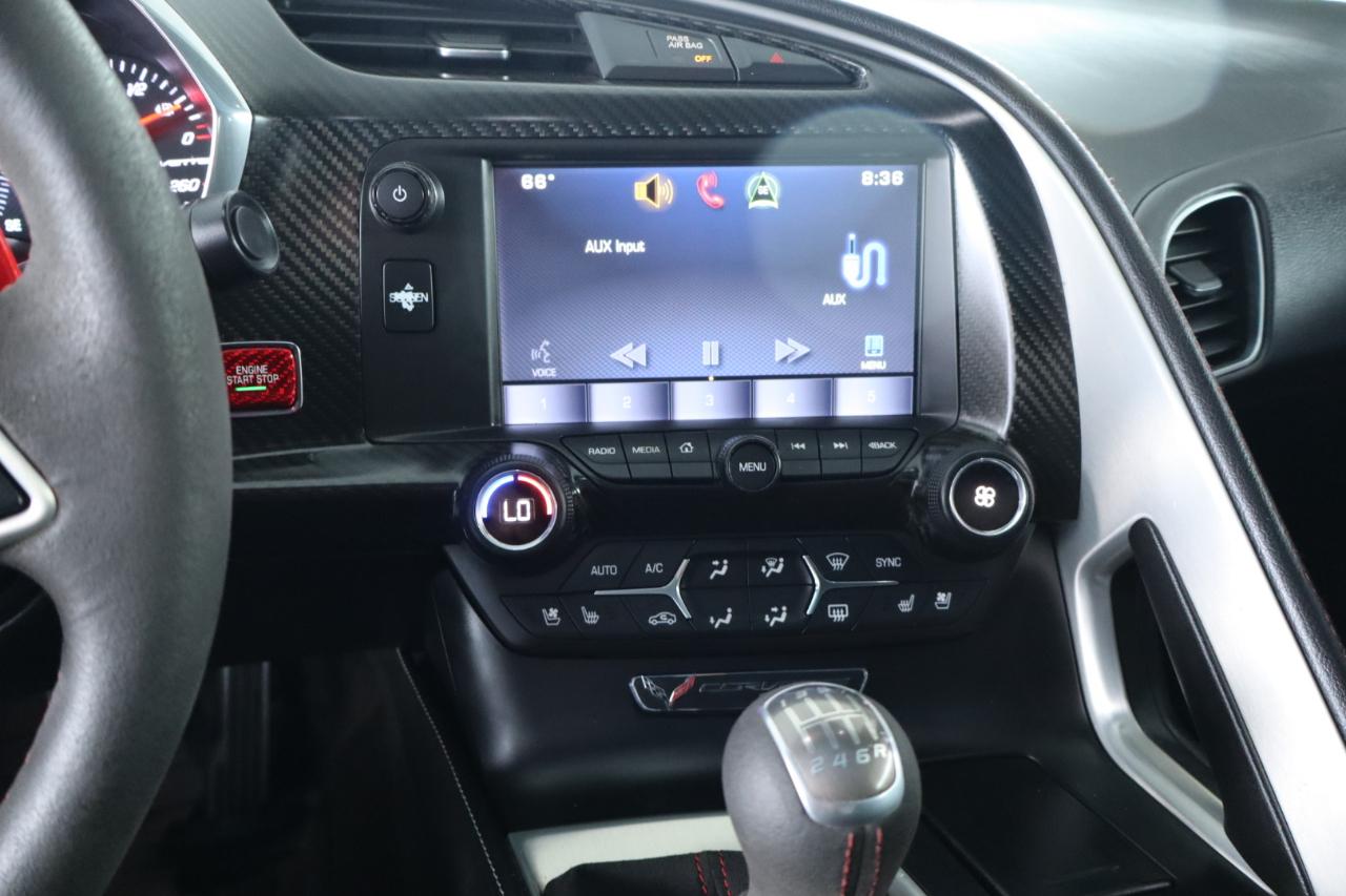 Chevrolet Corvette 2dr Stingray Z51 Cpe w/2LT 2015