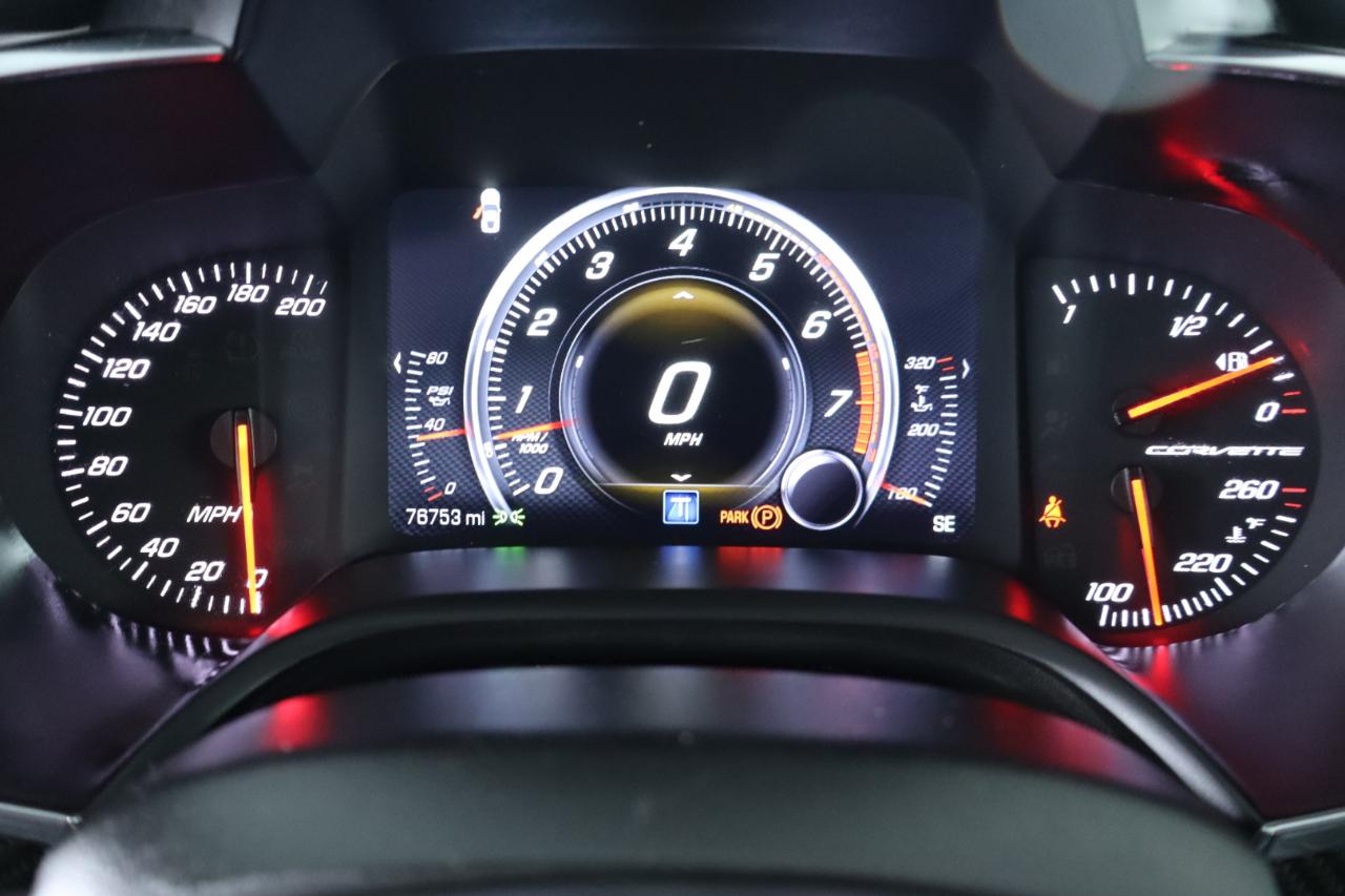 Chevrolet Corvette 2dr Stingray Z51 Cpe w/2LT 2015