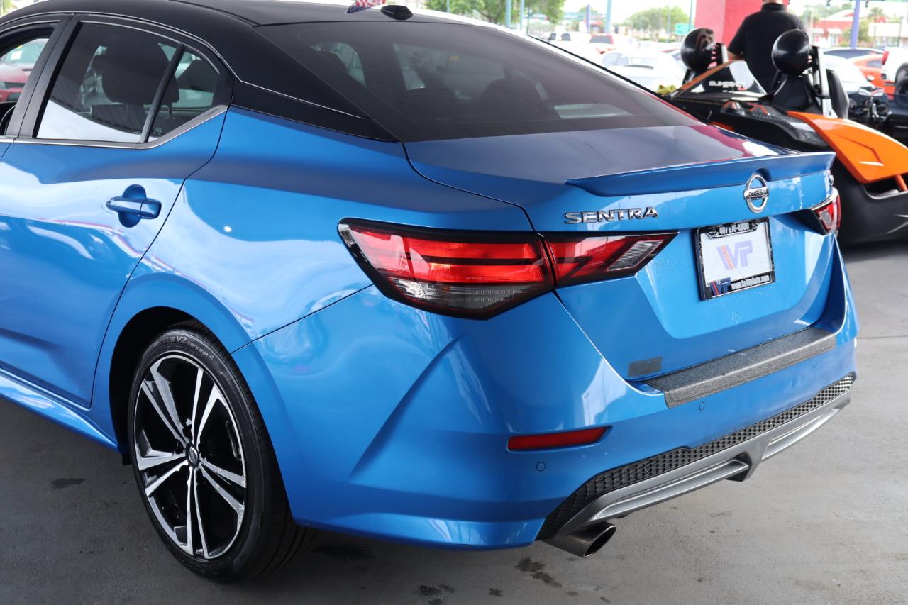 Nissan Sentra SR CVT 2021