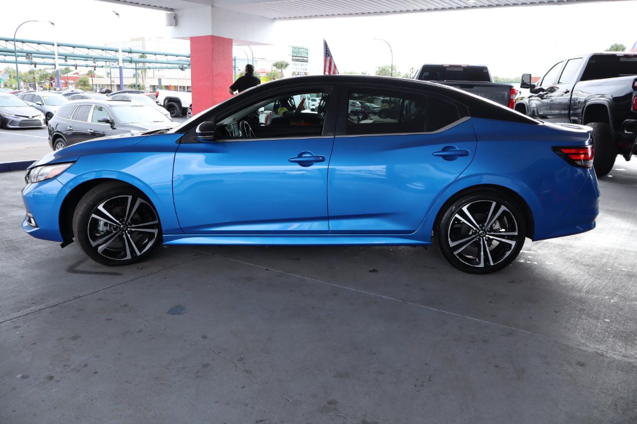 Nissan Sentra SR CVT 2021