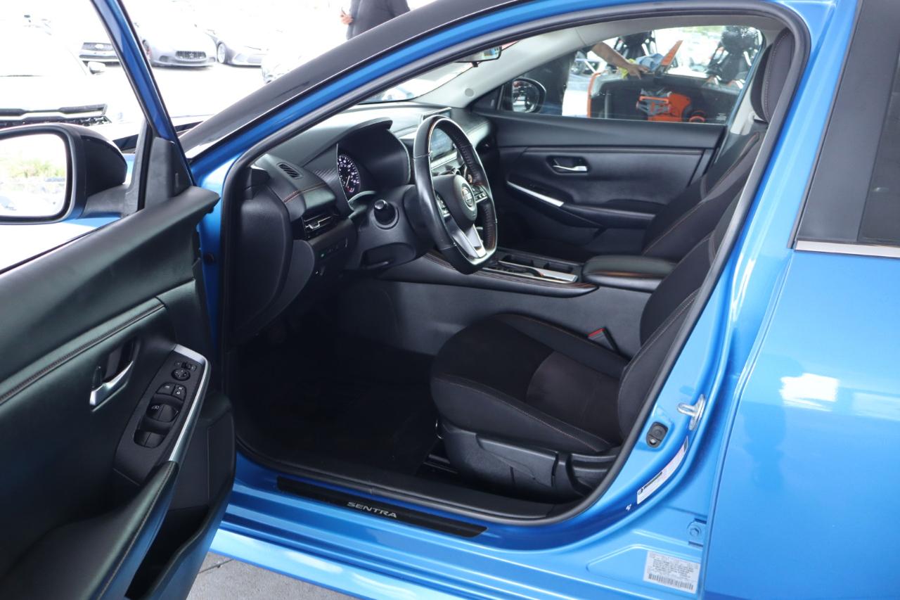 Nissan Sentra SR CVT 2021