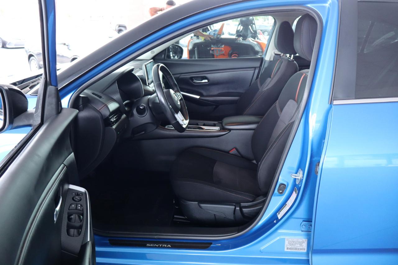 Nissan Sentra SR CVT 2021