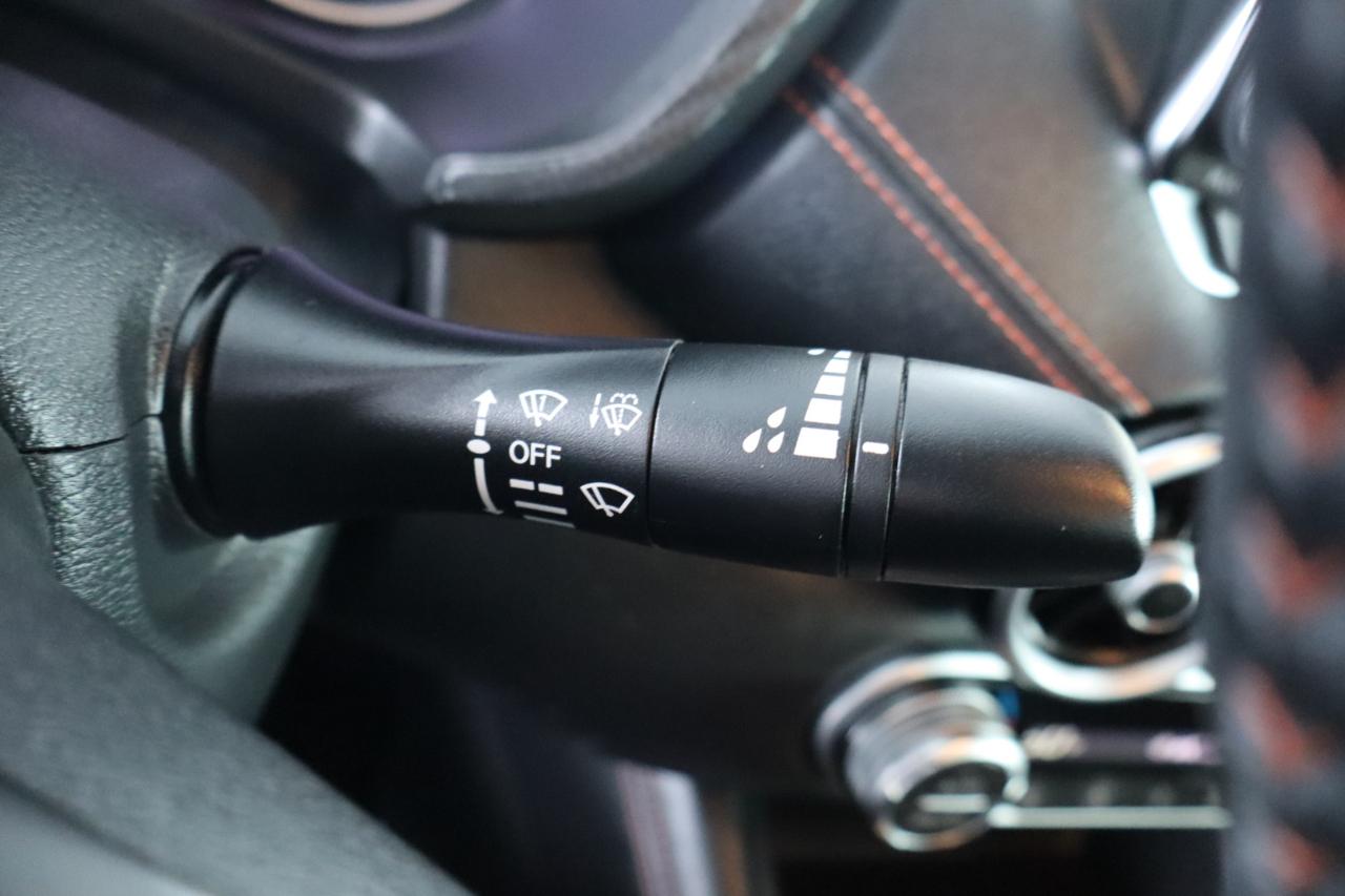 Nissan Sentra SR CVT 2021