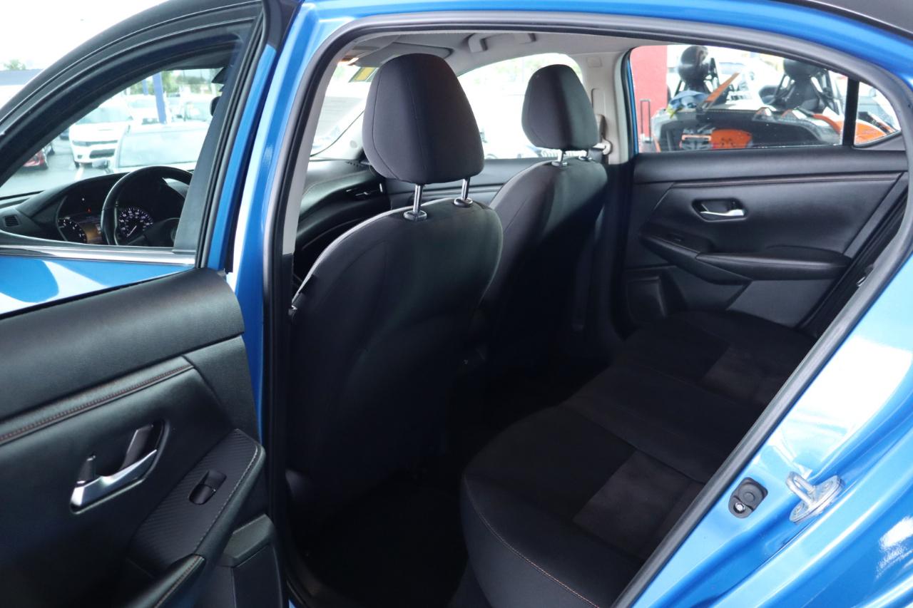 Nissan Sentra SR CVT 2021