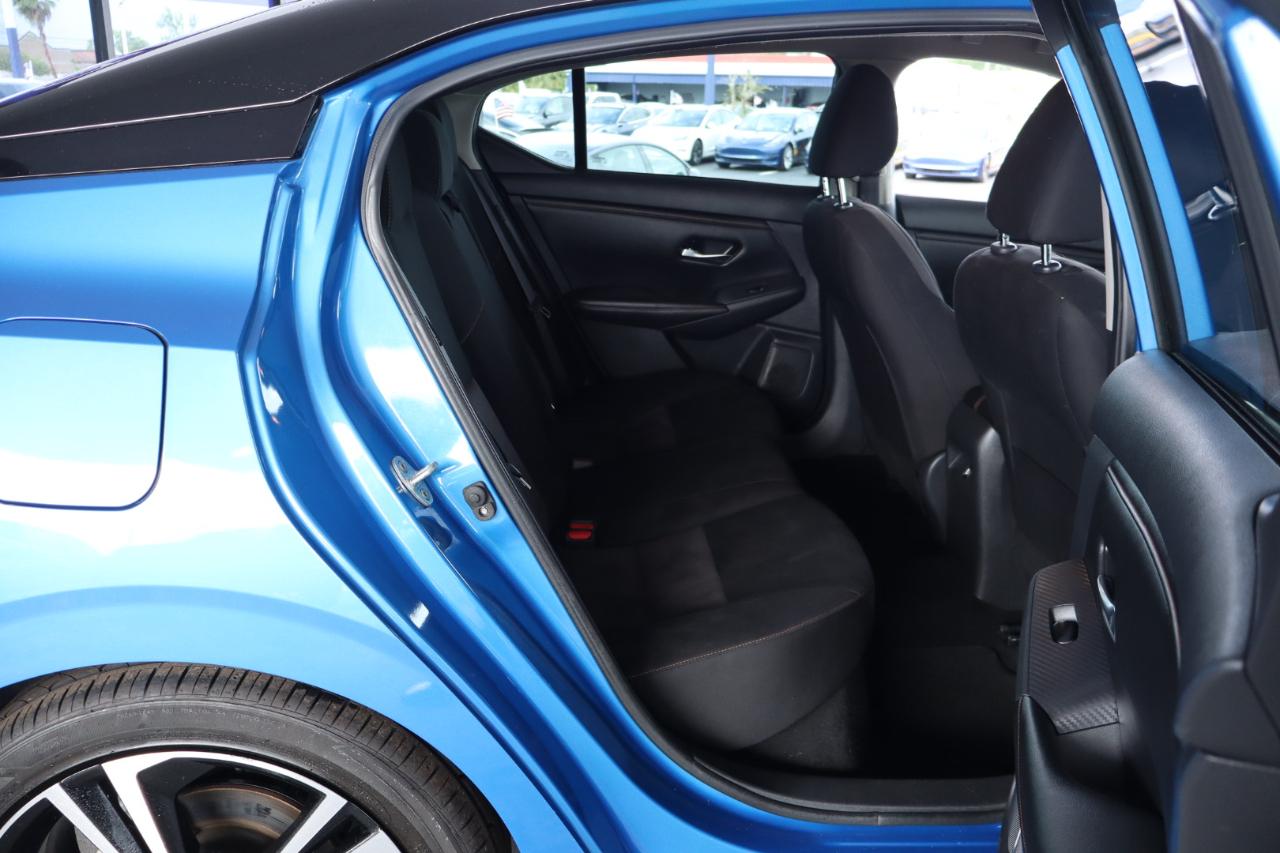 Nissan Sentra SR CVT 2021