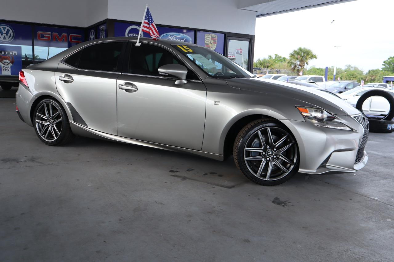 Lexus IS 200t 4dr Sdn 2016